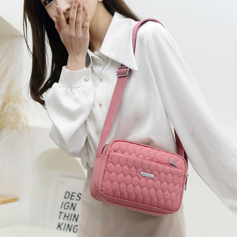 Multifunctionele Nylon Schoude - Women Bags Guess recensie en prijs